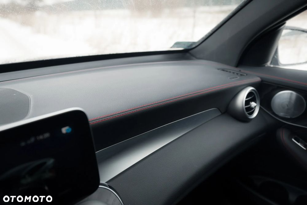 Mercedes-Benz GLC AMG 43 4Matic 9G-TRONIC - 32