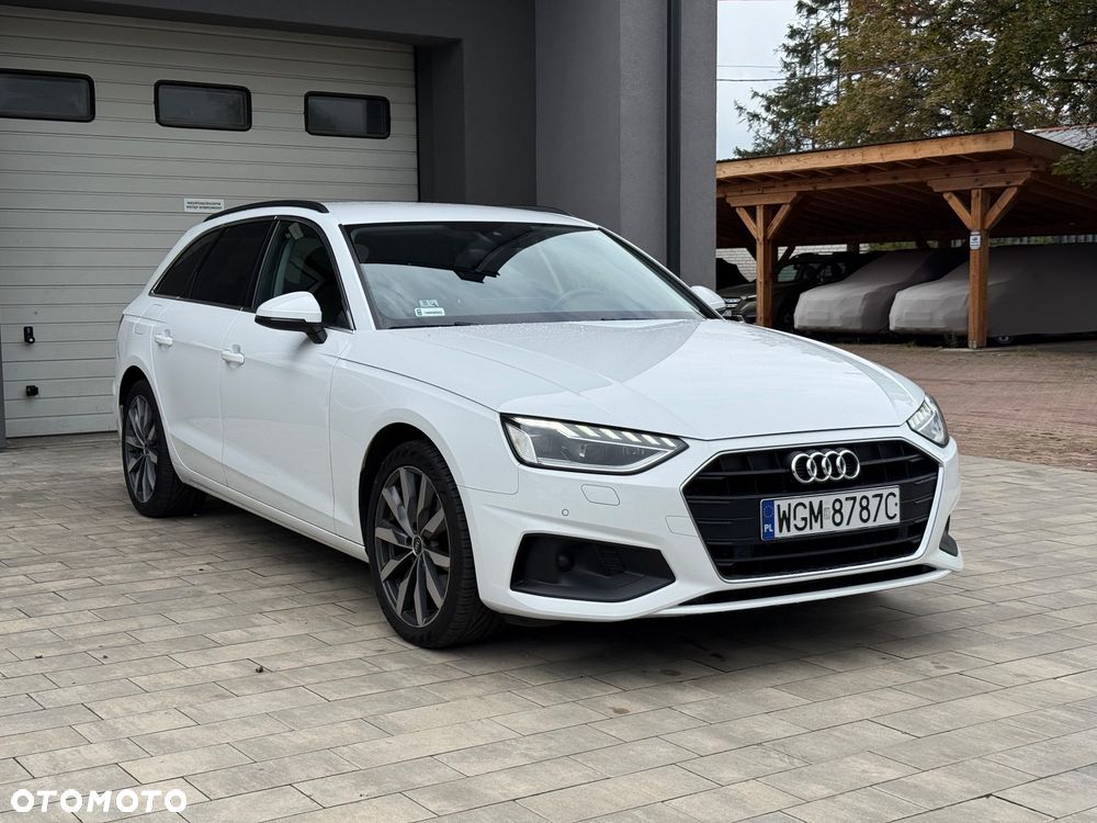 Audi A4 Avant 2021 photo 2
