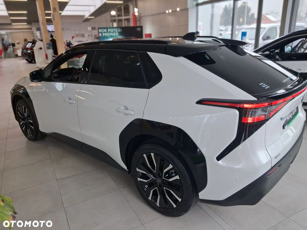 Toyota bZ4X 73.1kWh 4x4 Executive - 3