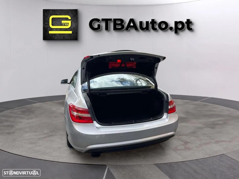 Mercedes-Benz E 250 - 21