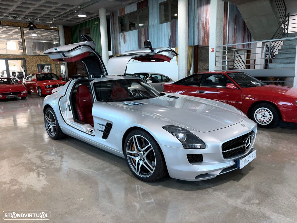 Mercedes-Benz SLS 63 AMG - 4