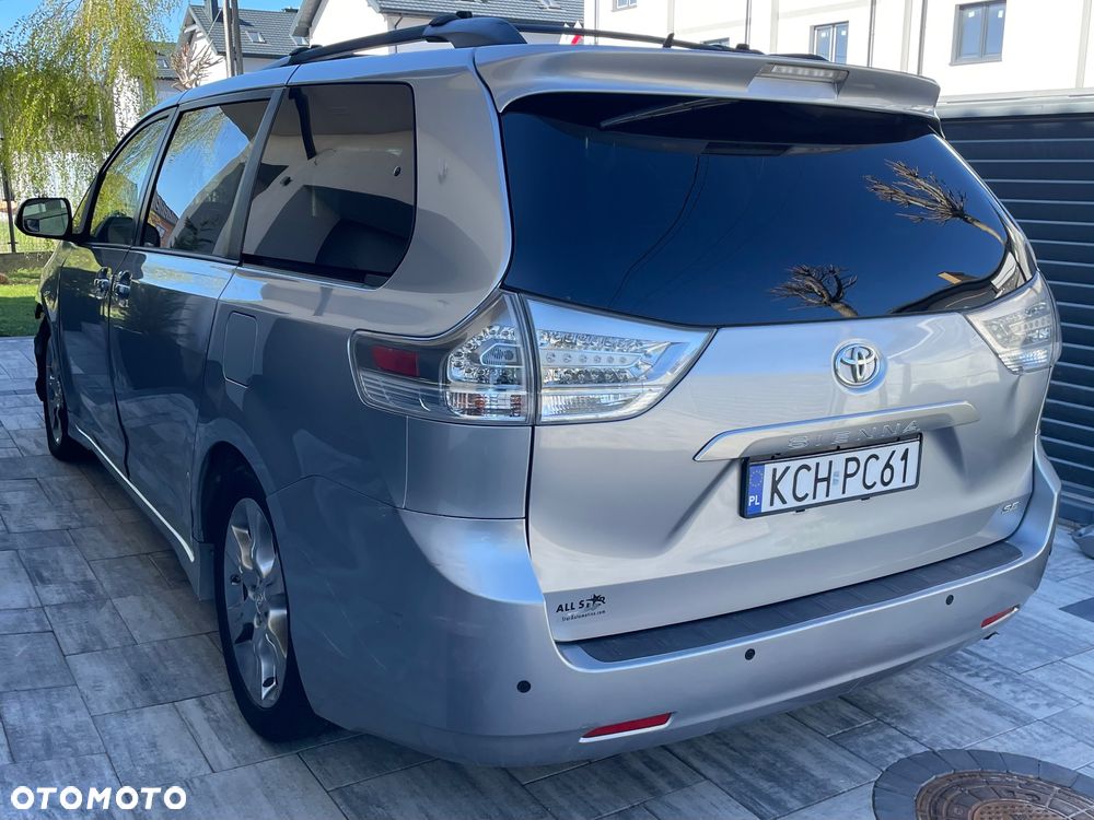Toyota Sienna 3.5 V6 SE - 15