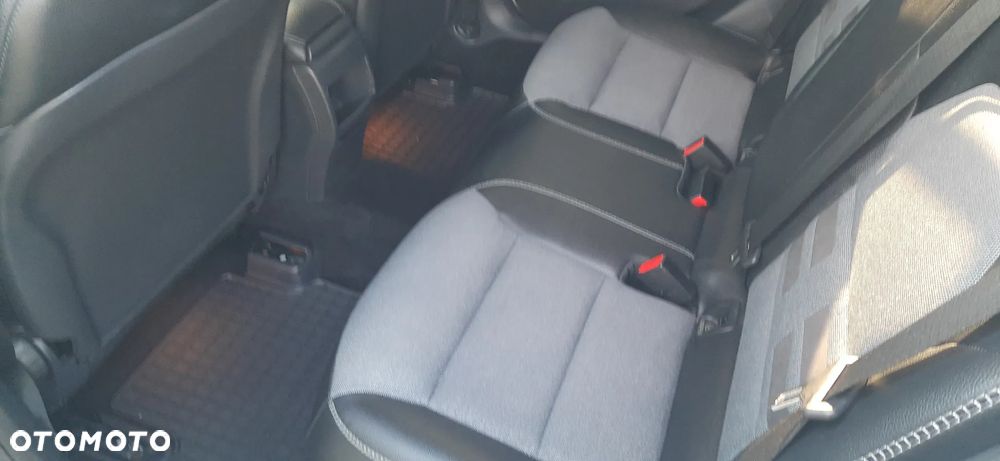 Mercedes-Benz GLA 180 (CDI) d Urban - 8