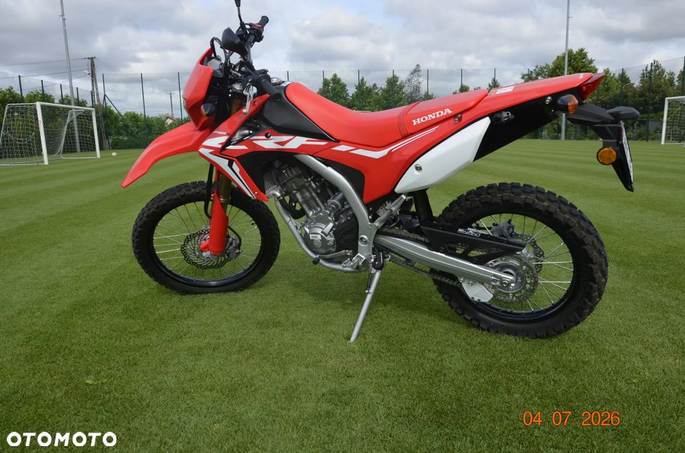 Honda CRF - 8