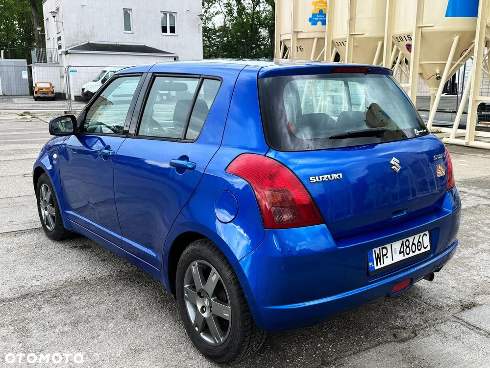 Suzuki Swift 1.3 A-M-T Comfort - 4