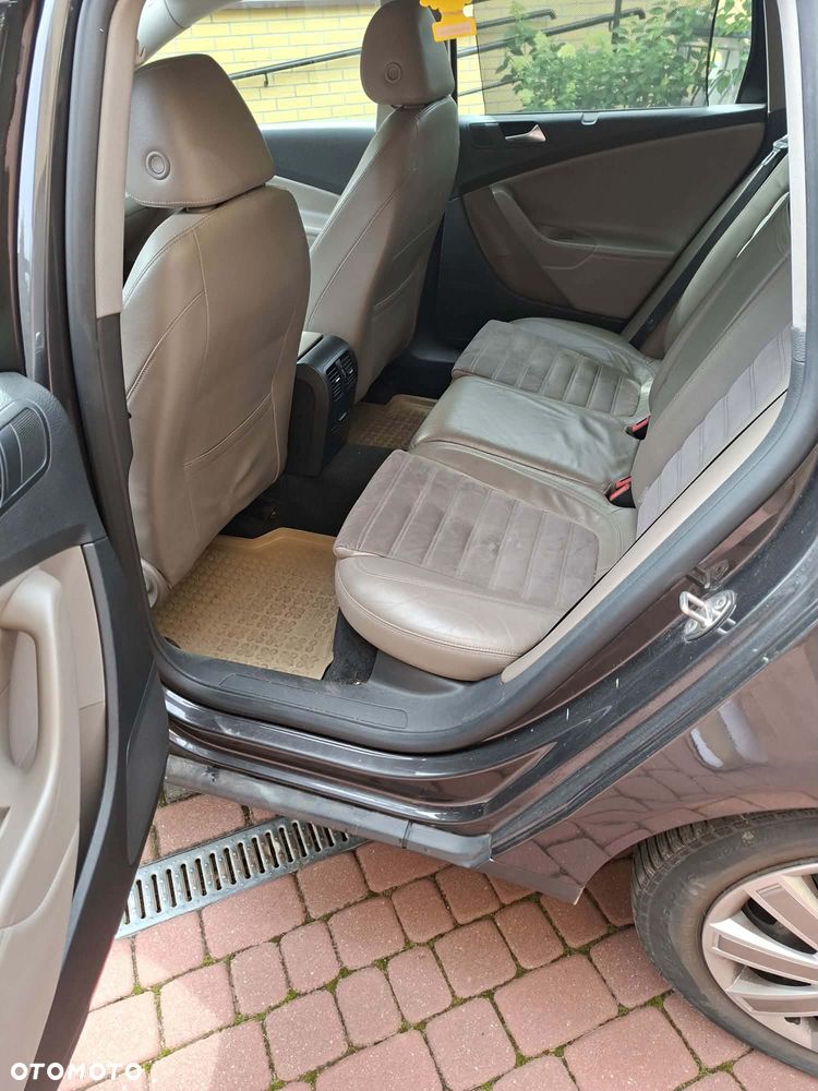 Volkswagen Passat 1.8 TSI Highline - 12
