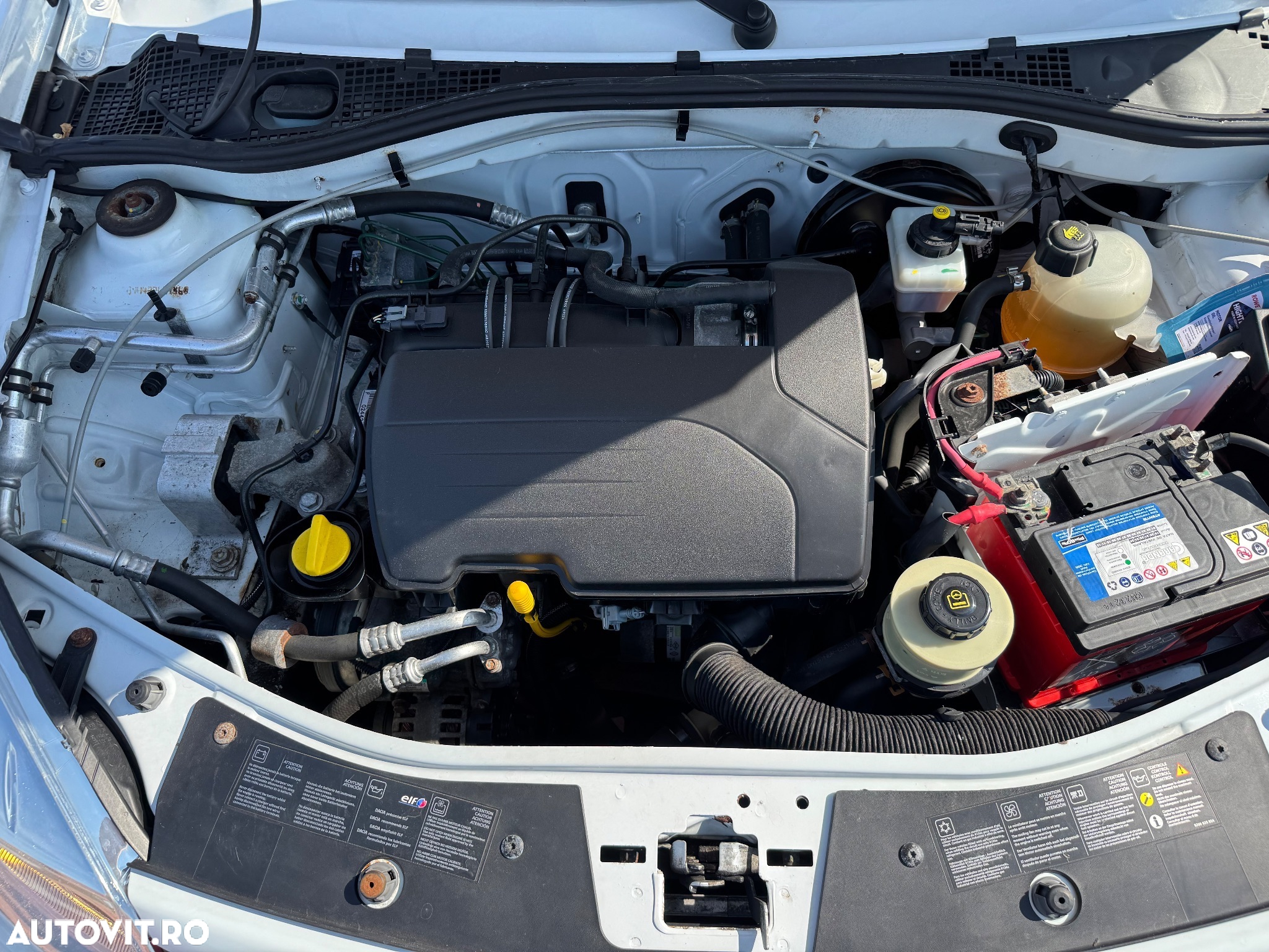 Dacia Sandero 1.2 16V 75 Laureate - 34