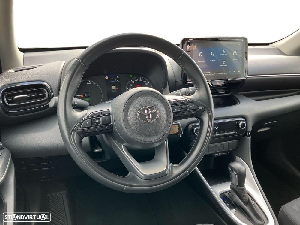 Toyota Yaris 1.5 HDF Comfort Plus - 9