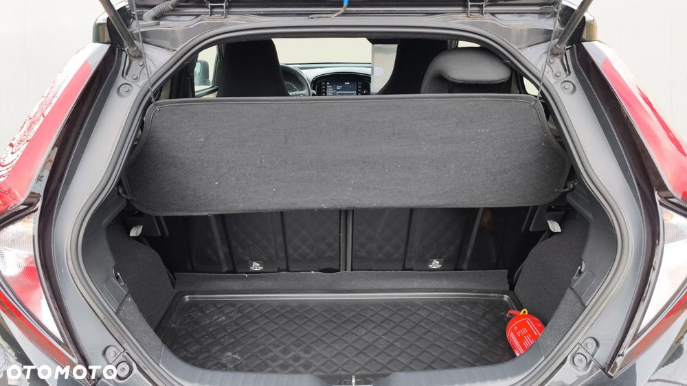 Toyota Aygo X 1.0 VVT-i Style CVT - 11