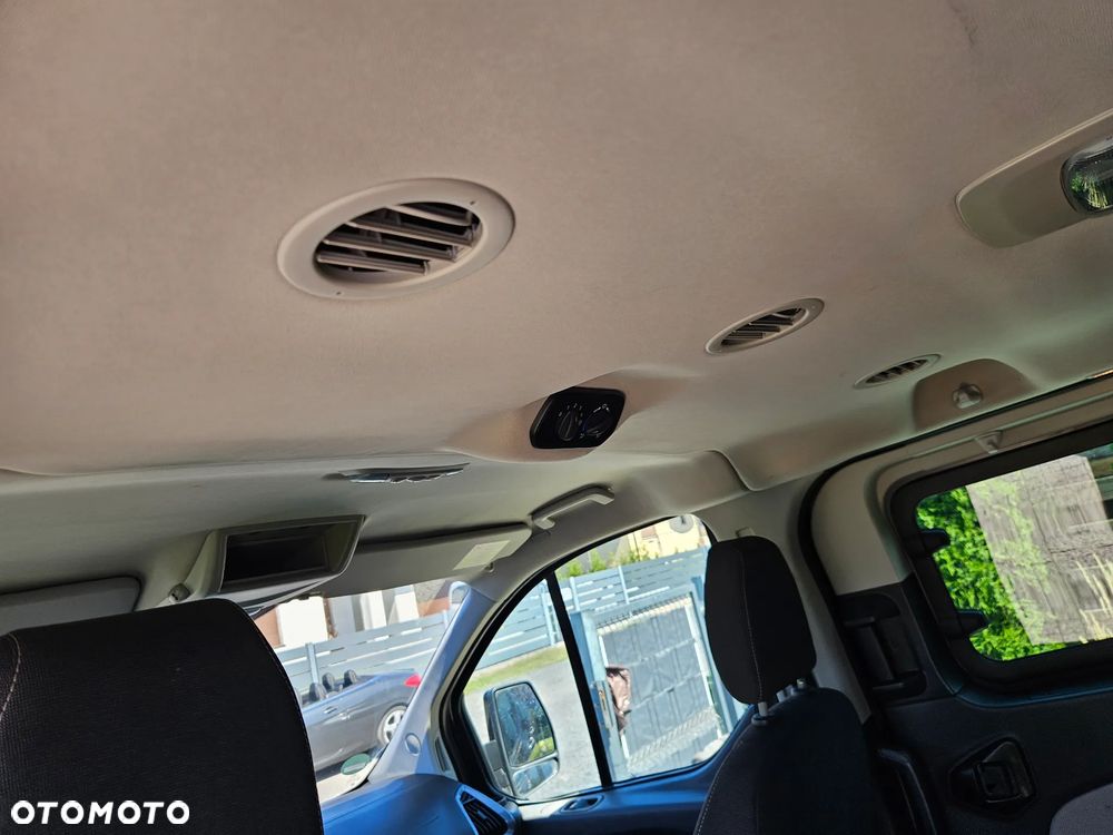 Ford Tourneo Custom 310 L2H1 VA Titanium - 10