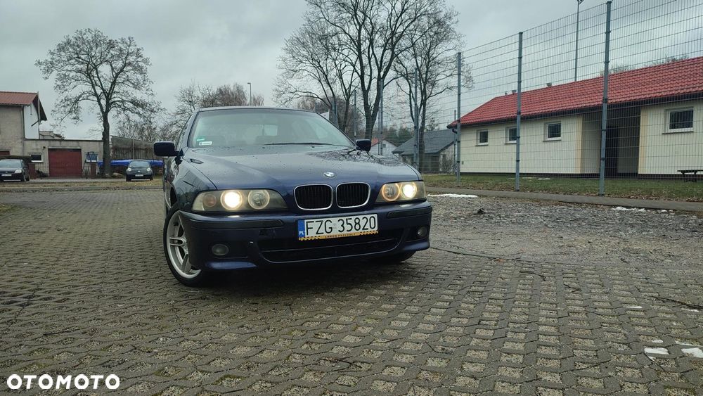 BMW Seria 5 520i - 5