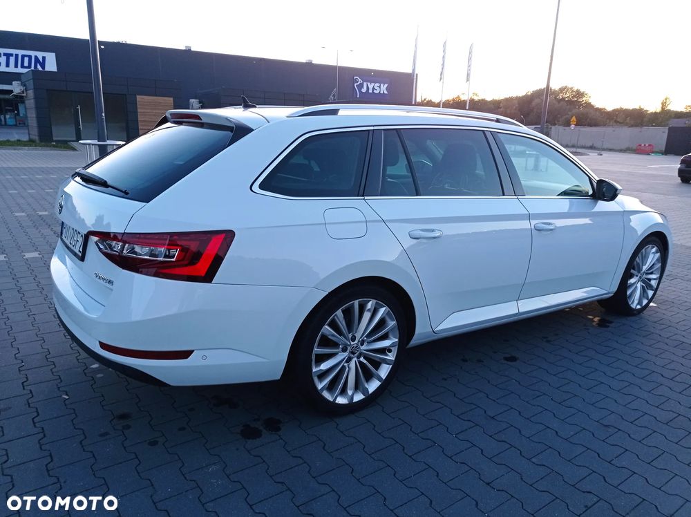 Skoda Superb 2.0 TDI Style - 10