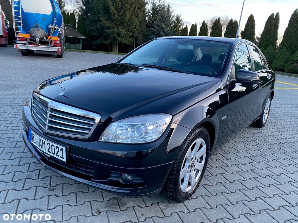 Mercedes-Benz Klasa C 180 BlueEFFICIENCY 7G-TRONIC Elegance - 1