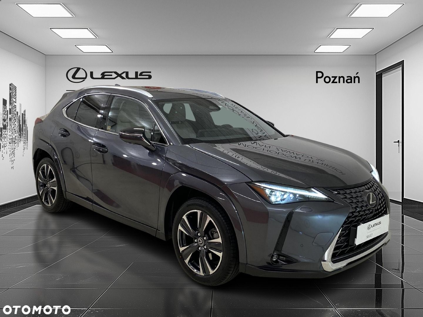 Lexus UX - 4