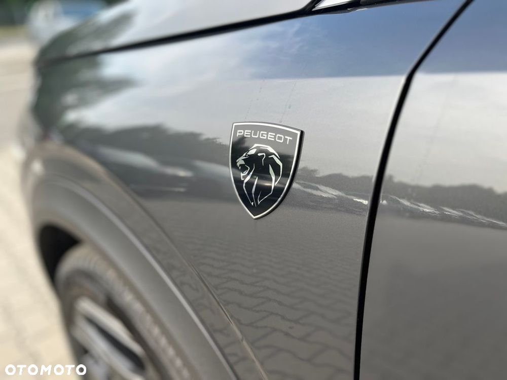 Peugeot 5008 1.6 PHEV 195 GT Exclusive S&S e-DCS7 - 11