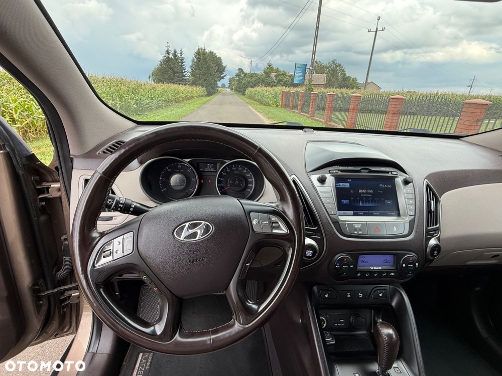 Hyundai ix35 2.0 CRDi 4WD Automatik Premium - 12