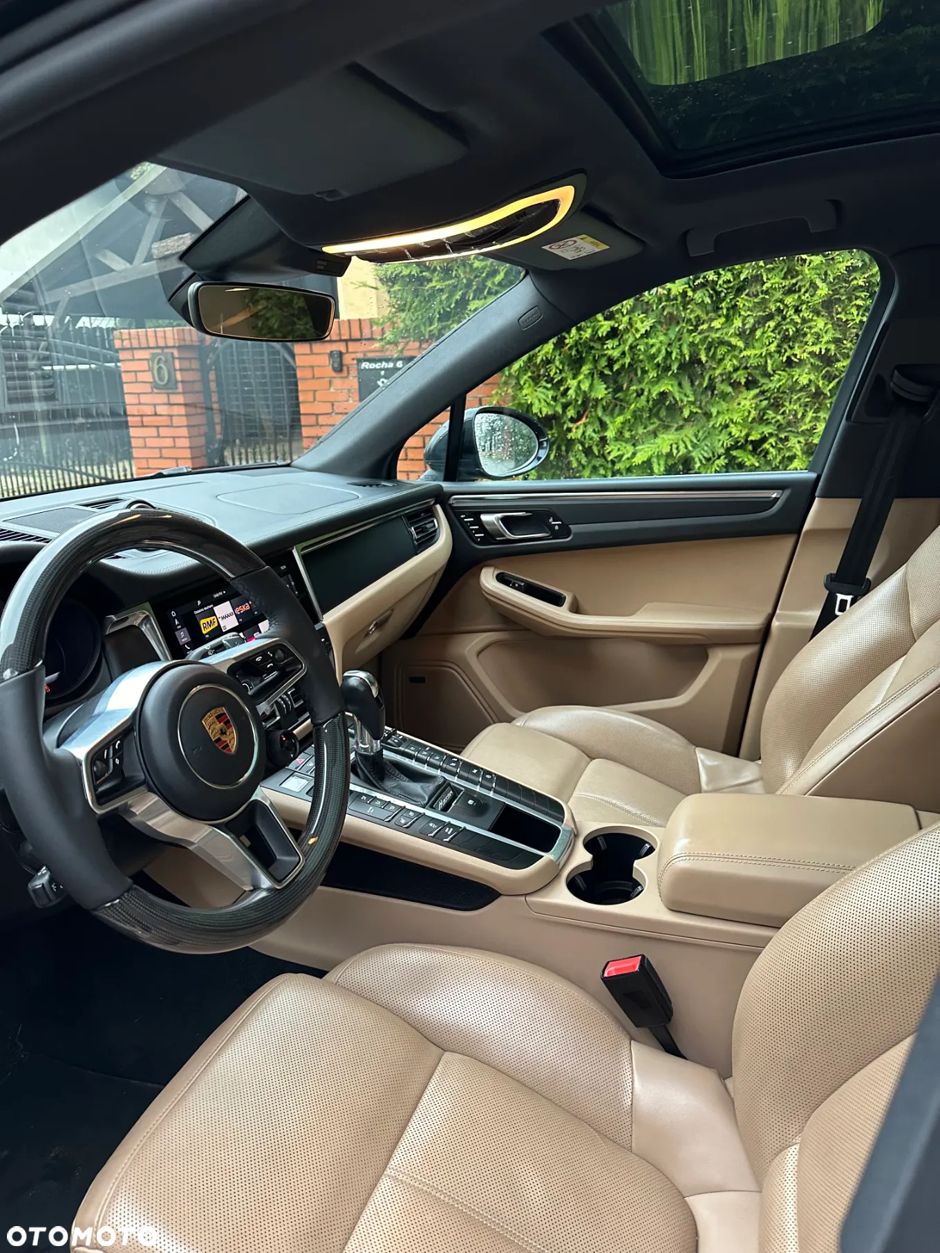 Porsche Macan Standard - 2