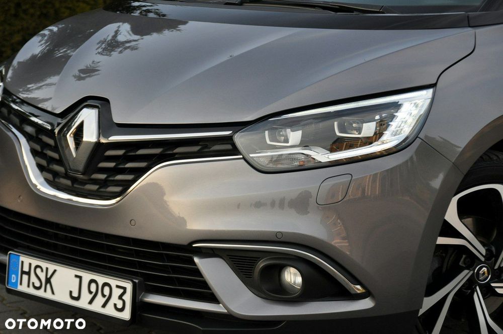 Renault Grand Scenic - 12