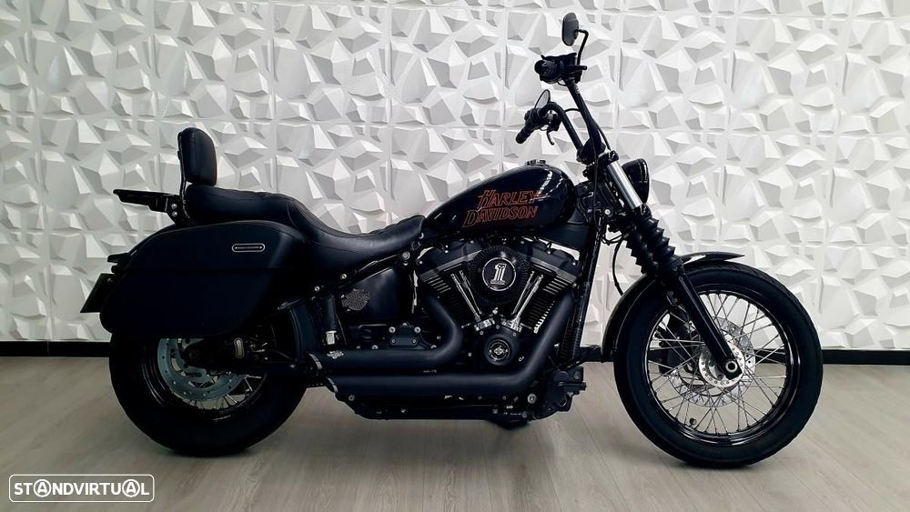 Harley-Davidson Street Bob FXBB - 1