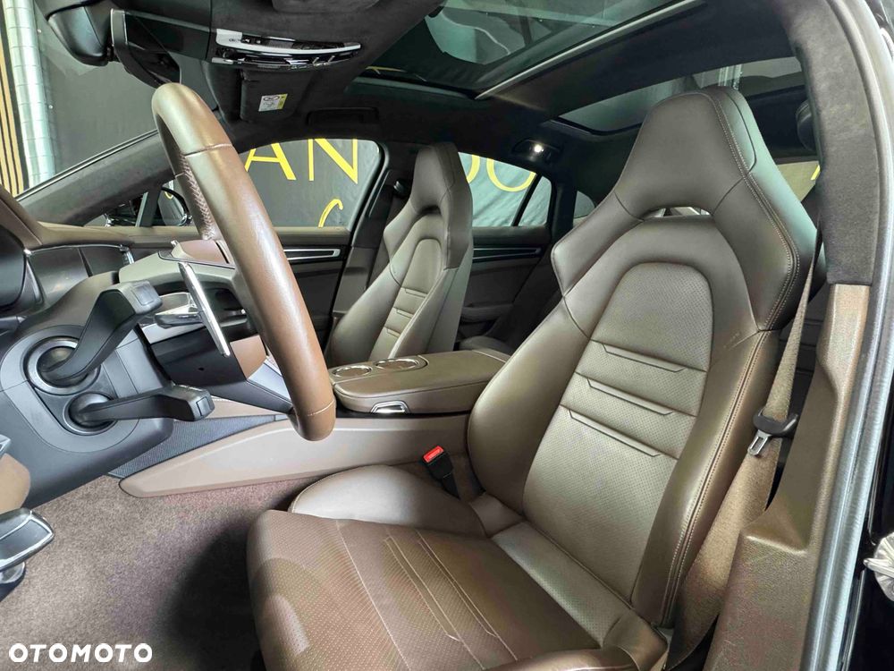 Porsche Panamera GTS - 16