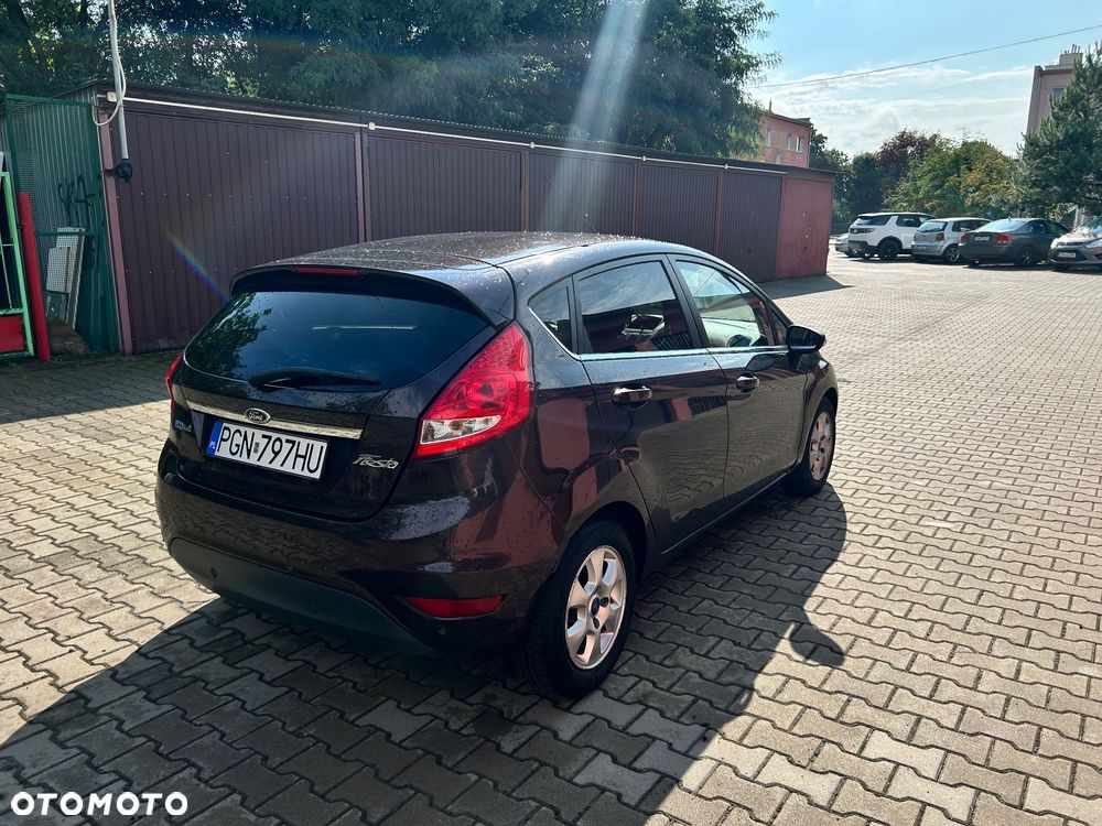 Ford Fiesta 1.6 TDCi DPF Titanium - 7