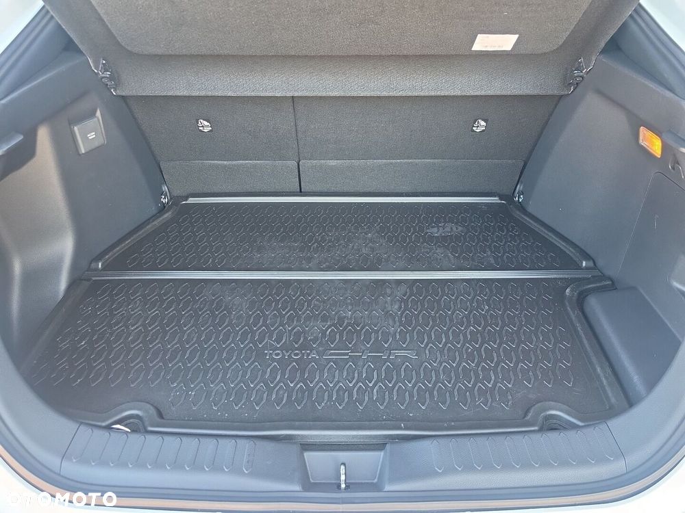 Toyota C-HR 2.0 PHEV Dynamic Force Style - 25
