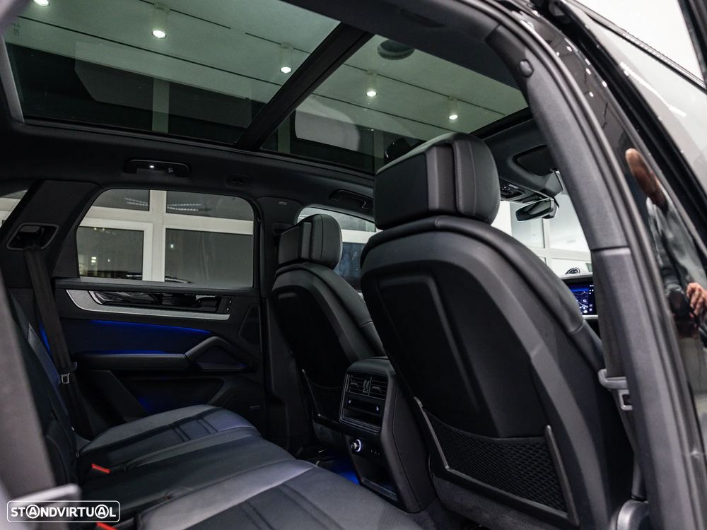 Porsche Cayenne E-Hybrid Tiptronic S - 35