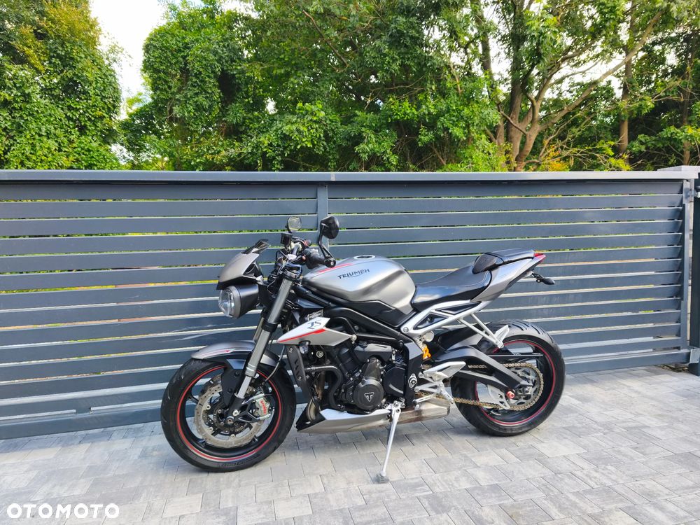 Triumph Street Triple - 2