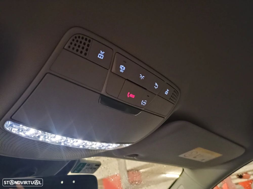 Mercedes-Benz E 300 de 4Matic T 9G-TRONIC Exclusive - 19