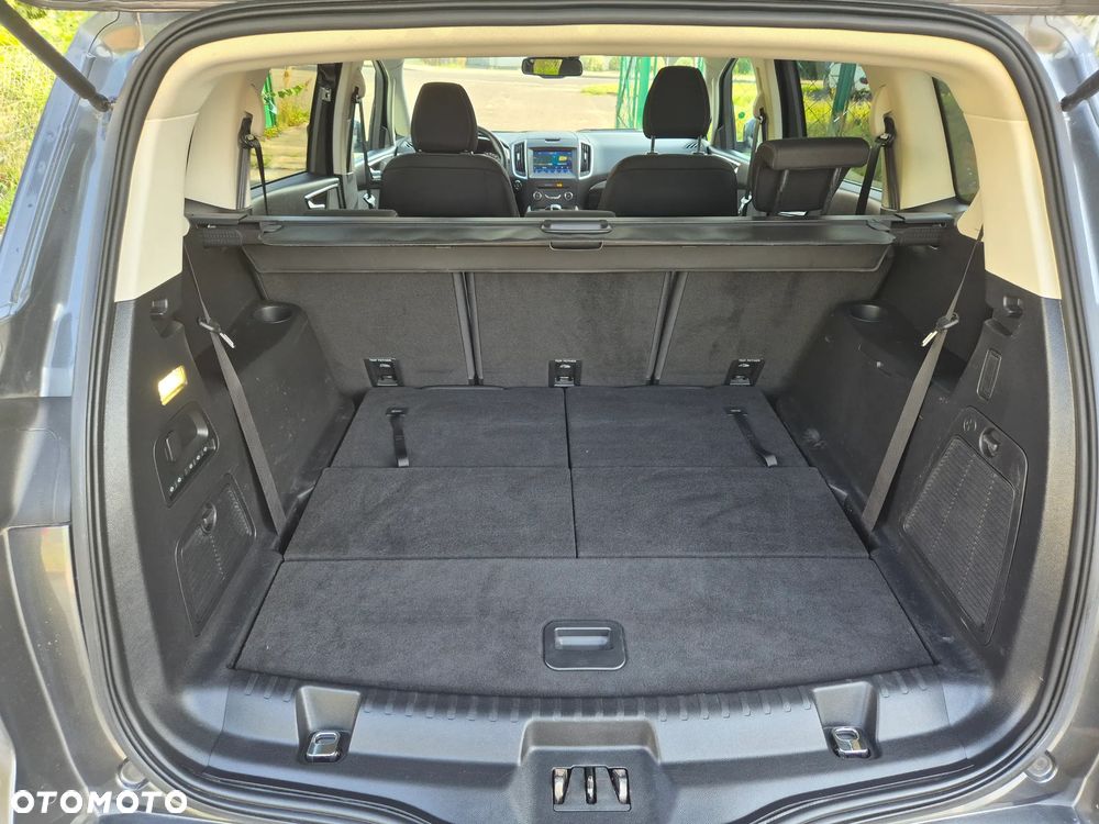 Ford S-Max 2.0 TDCi Titanium - 21