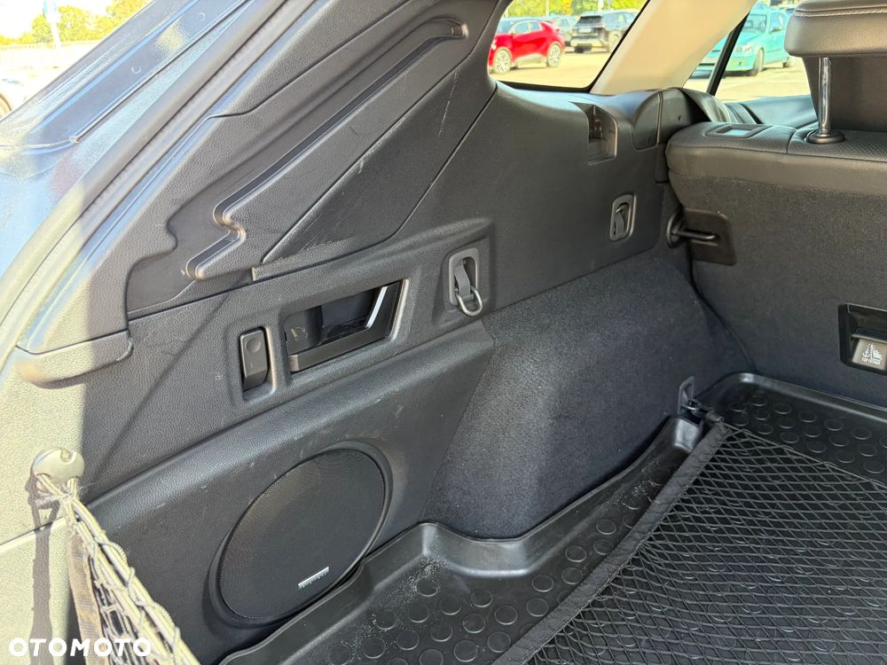 Subaru Outback 2.5i Platinum (EyeSight) Lineartronic - 11