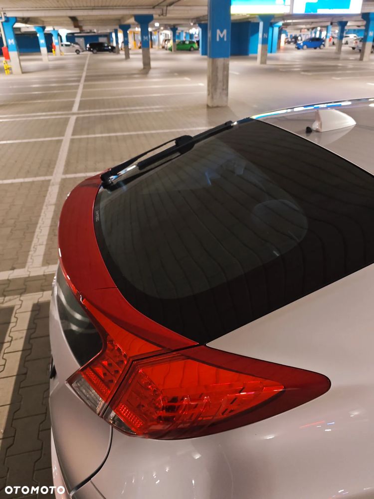 Honda Civic 1.8 i-VTEC Sport - 18