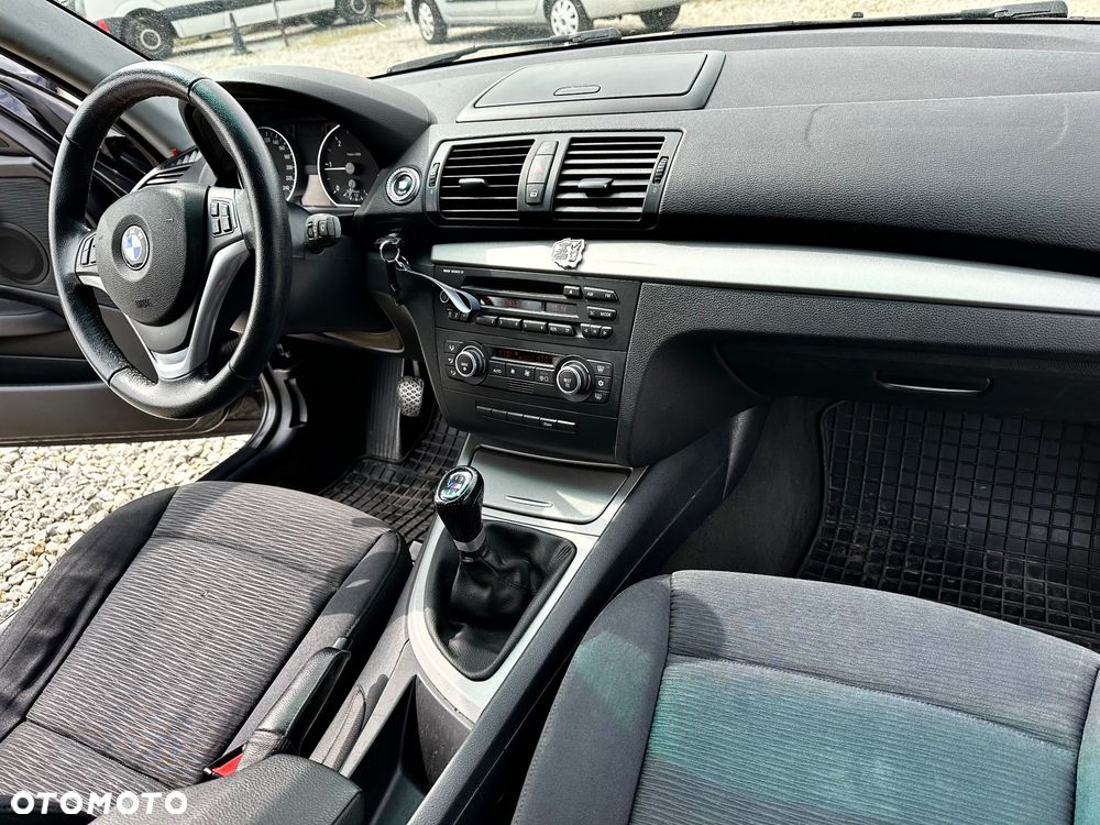 BMW Seria 1 118d DPF - 12