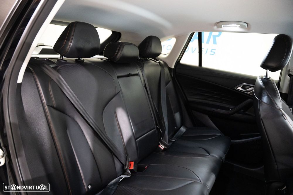 MG HS 1.5 Plug-in Hybrid Luxury - 31