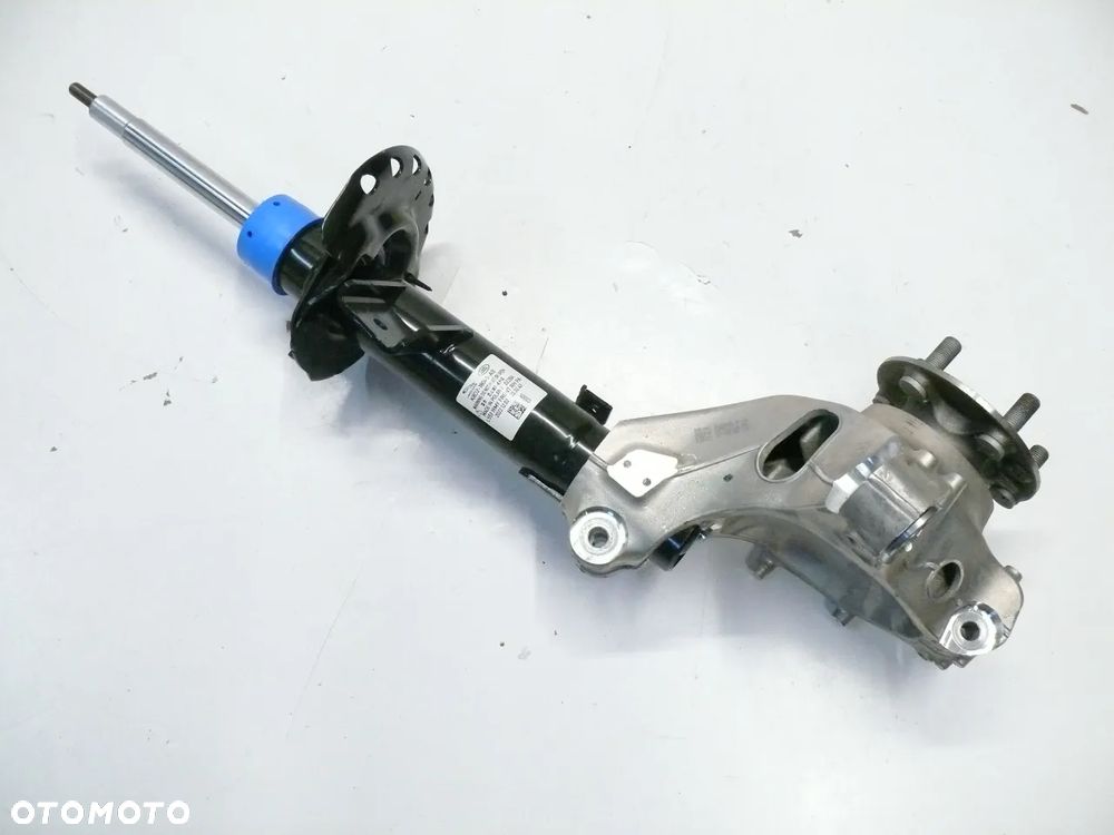 ZWROTNICA PIASTA AMORTYZATOR PRAWY RANGE ROVER EVOQUE II L551 2019 2023