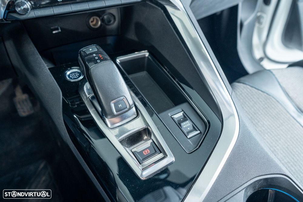 Peugeot 5008 1.2 PureTech Allure EAT8 - 7