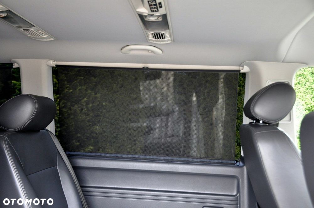 Volkswagen Multivan - 22