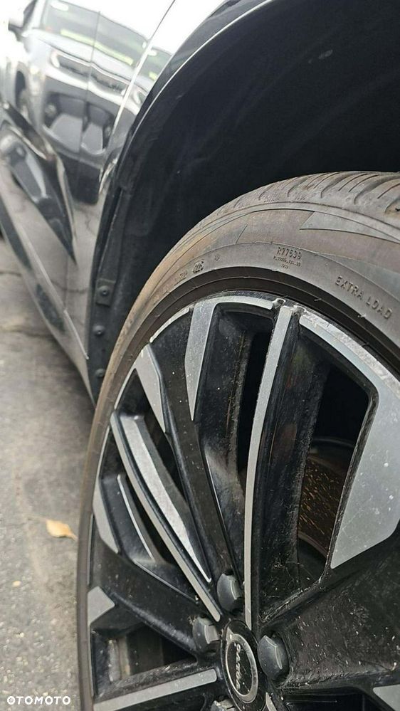 Volvo XC 60 B5 B AWD Ultra Dark - 18