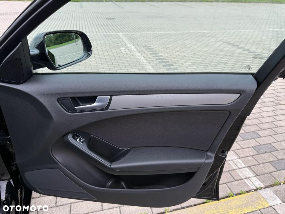 Audi A4 Avant - 16