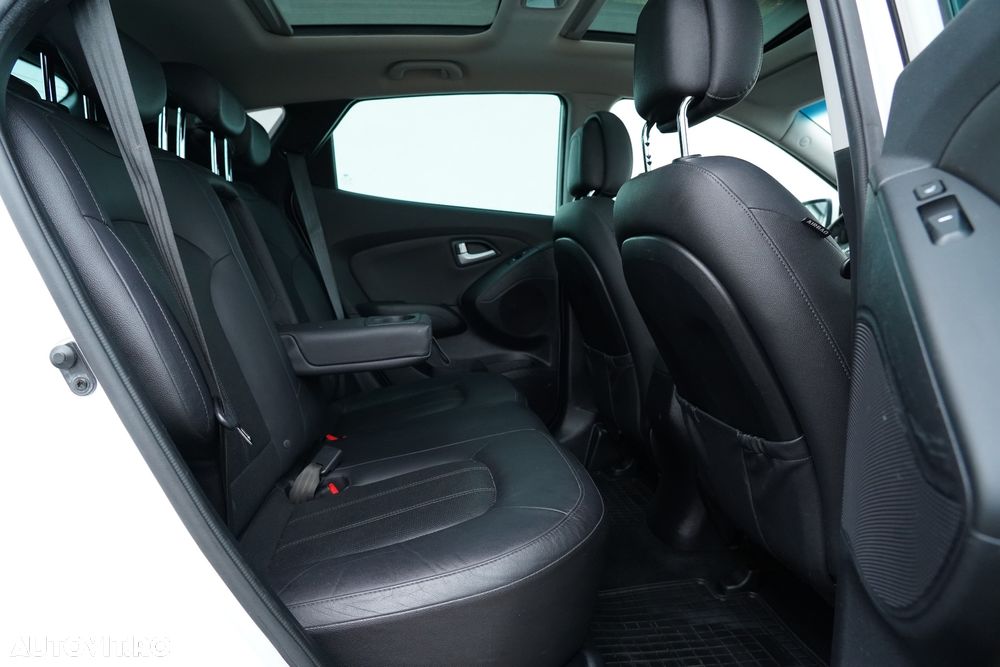 Hyundai ix35 2.0 CRDI 4WD Premium - 17