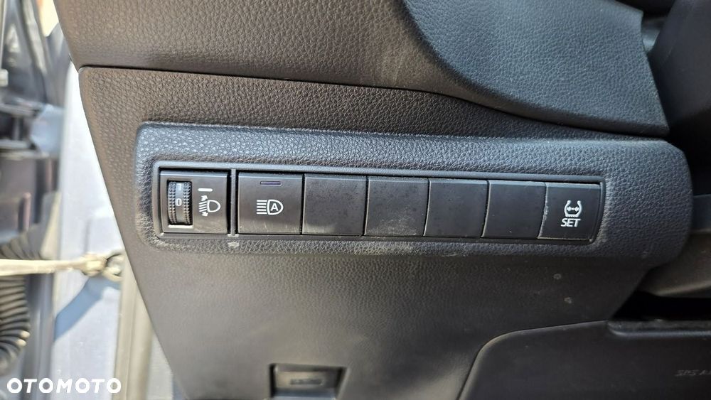 Toyota Corolla 1.6 Comfort - 25