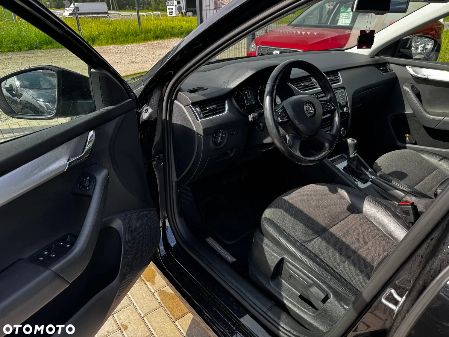 Skoda Octavia 1.4 TSI Elegance DSG - 10