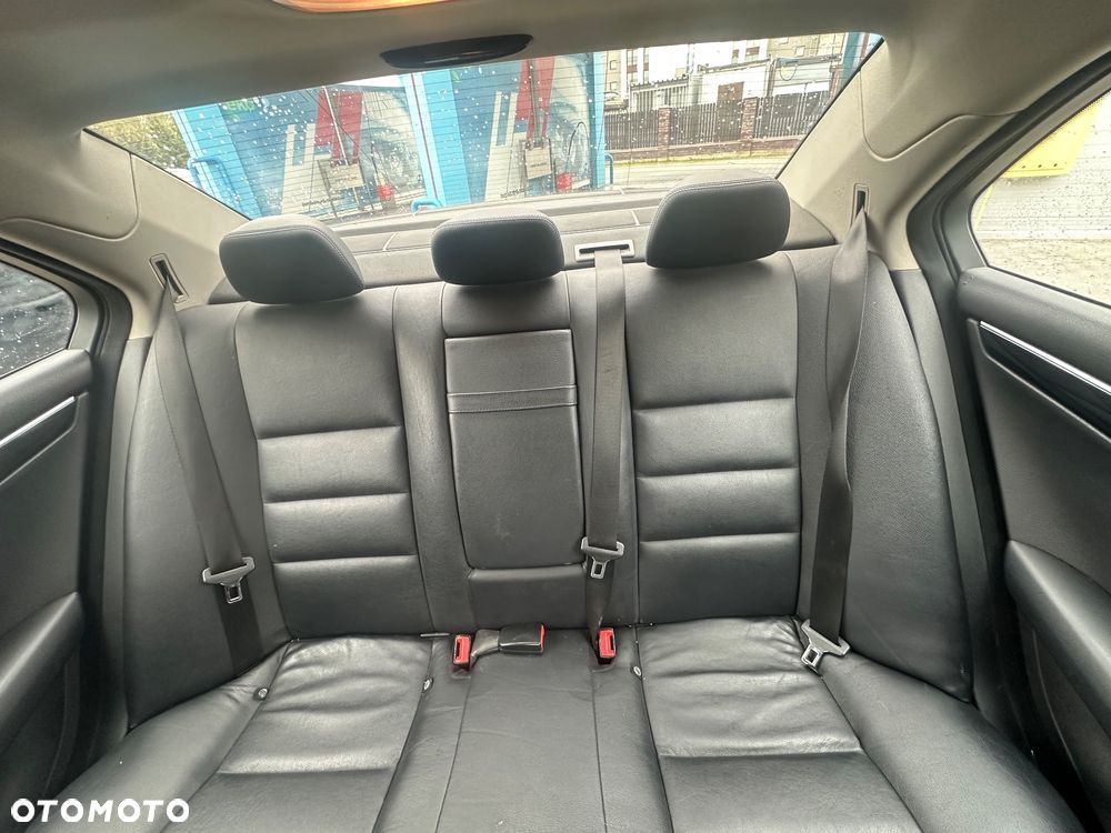 Mercedes-Benz Klasa C 220 CDI 7G-TRONIC Avantgarde Edition - 14