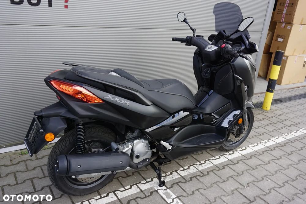 Yamaha X-max - 4