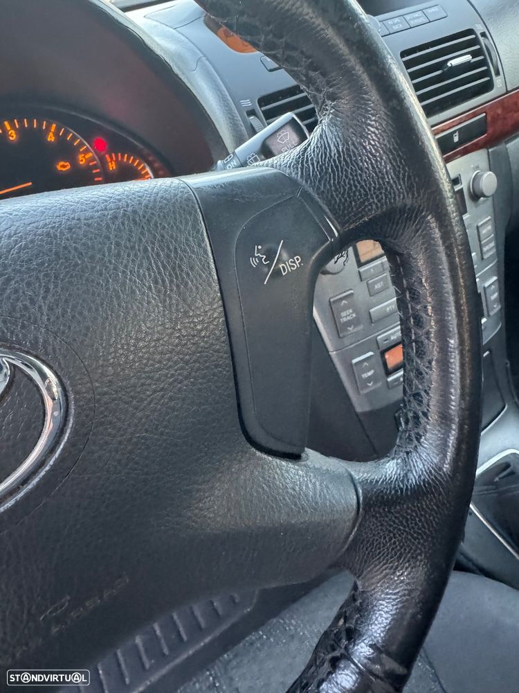 Toyota Avensis SW 2.0 D-4D - 41