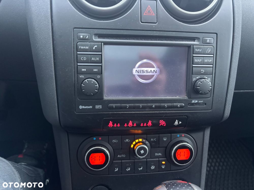 Nissan Qashqai 2.0 dCi 4 x 4 DPF I-Way - 6