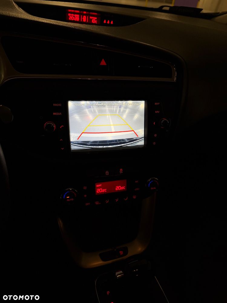 Kia Ceed 1.6 CRDi Smart Plus DCT - 12