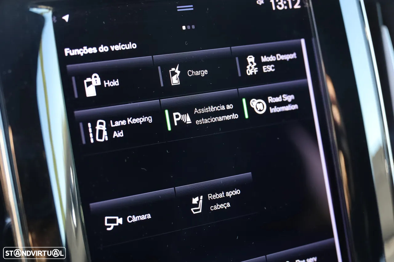 Volvo XC 60 2.0 T6 PHEV R-Design AWD - 24