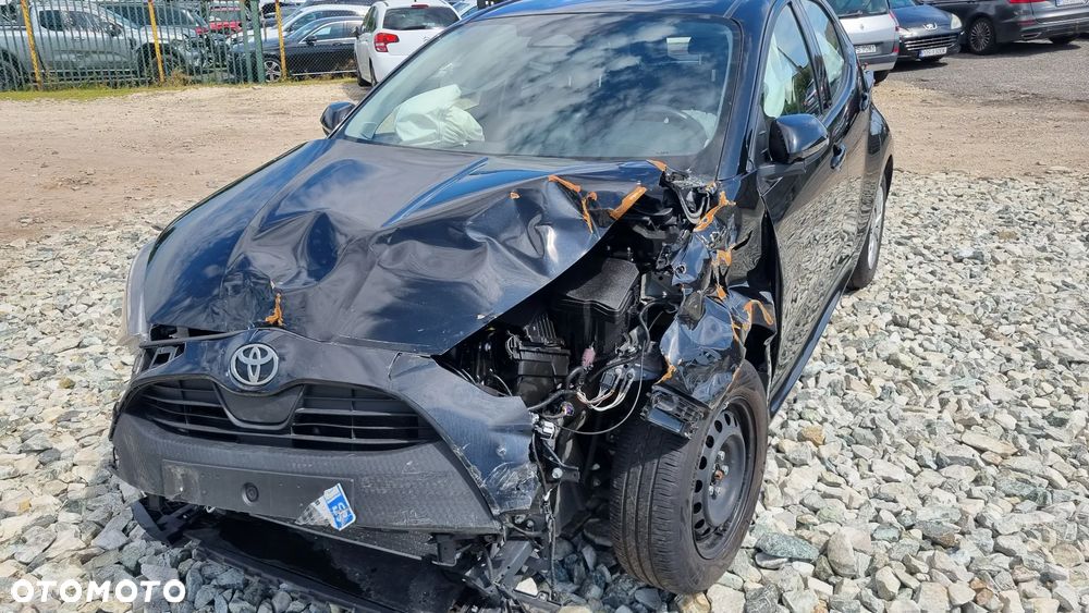 Toyota Yaris - 4