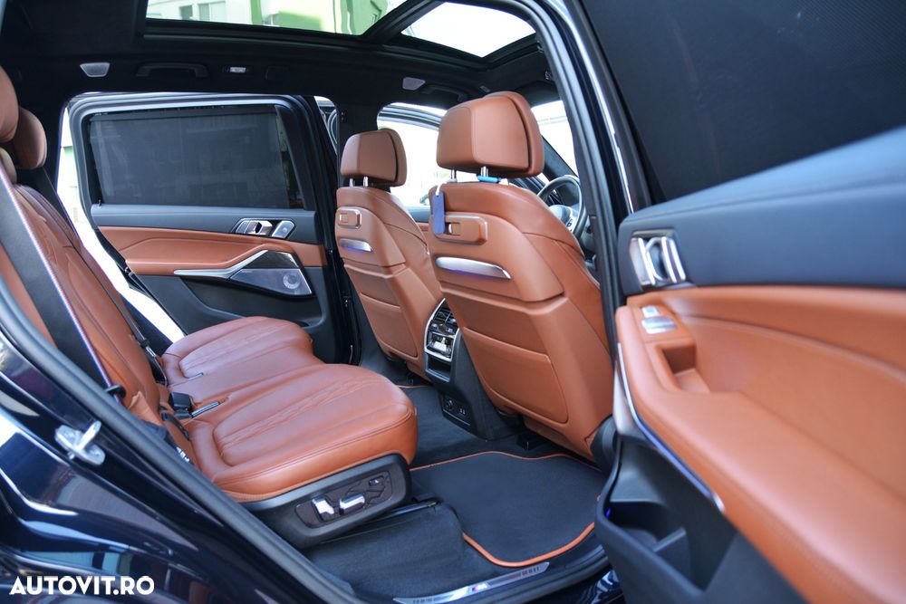 BMW X7 M60i xDrive AT MHEV - 19